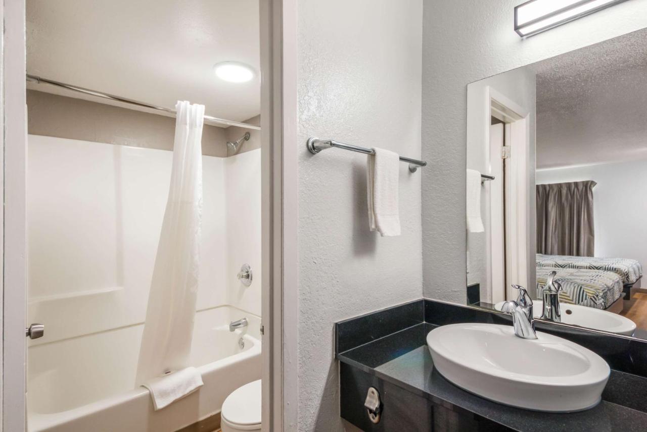 Studio 6 Laredo, Tx - North I-35 מראה חיצוני תמונה